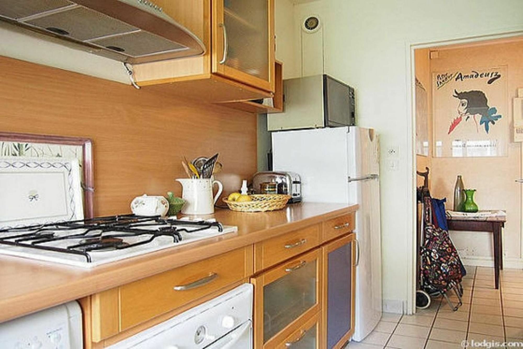 With One Bedroom In Paris, With Wonderful View, Enclose Apartment *